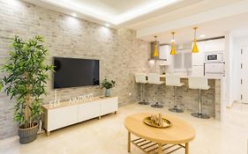 Agua II & Seasonal Pool By Ele Apartments